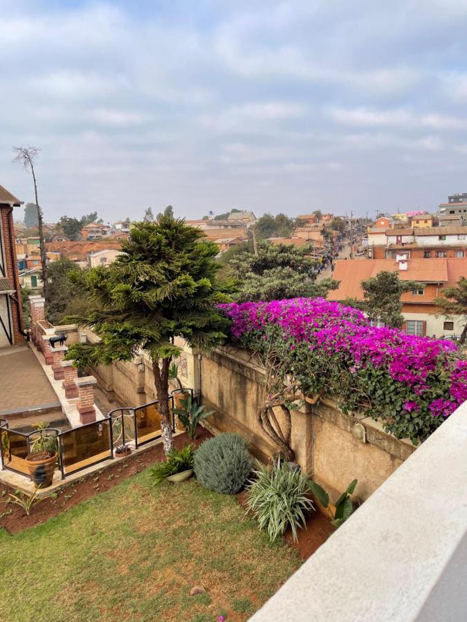 Appartements d'Hôtes Marciloui Antsirabe Extérieur photo