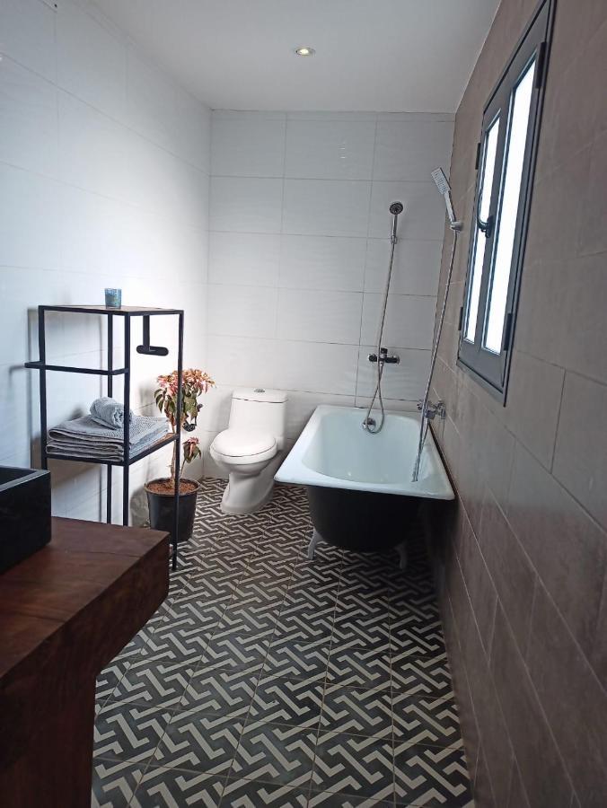 Appartements d'Hôtes Marciloui Antsirabe Extérieur photo