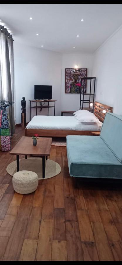 Appartements d'Hôtes Marciloui Antsirabe Extérieur photo