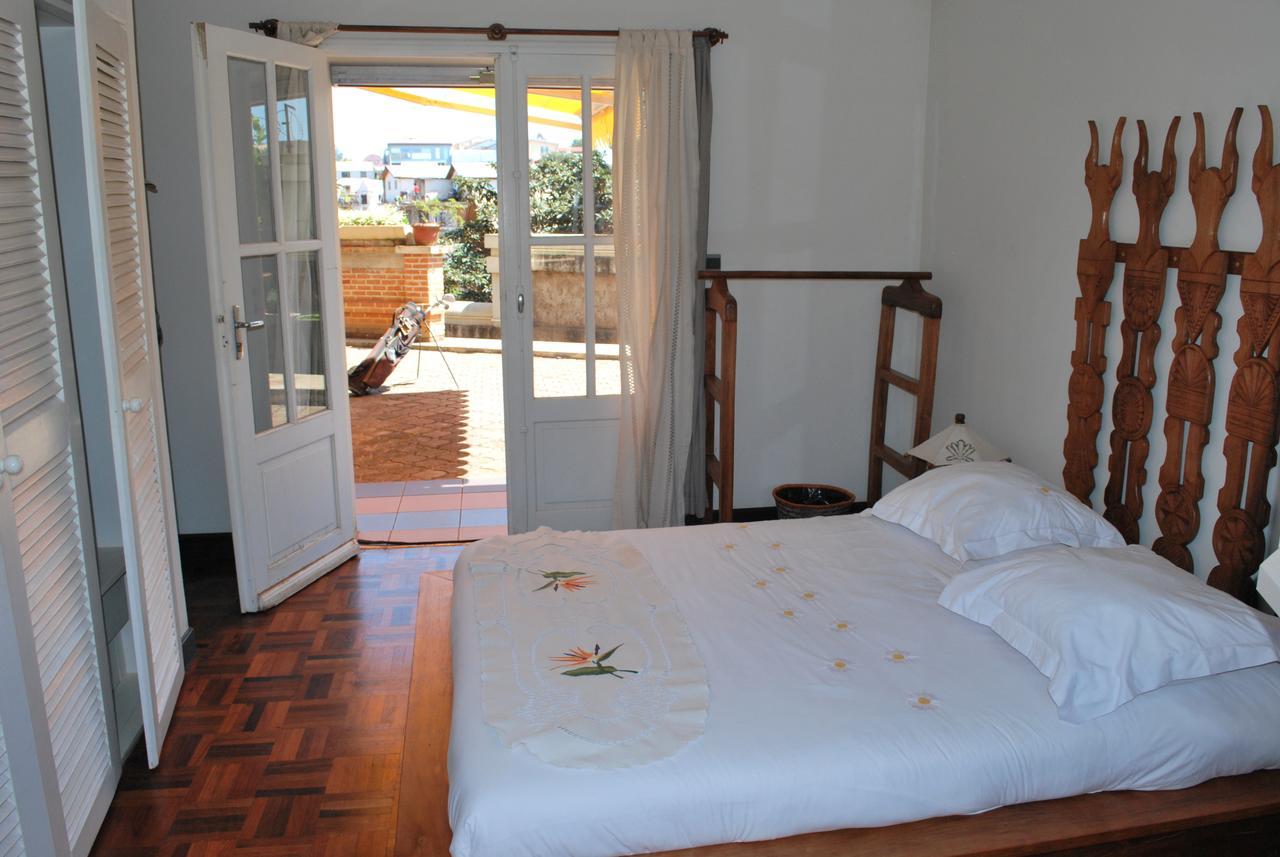 Appartements d'Hôtes Marciloui Antsirabe Extérieur photo